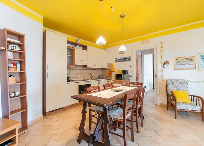 Apartament La Terrazza Sul Tavernola Bergamasca