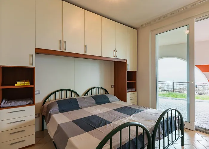 Apartament La Terrazza Sul Tavernola Bergamasca