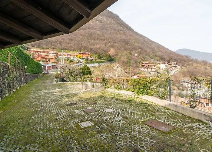 Apartament La Terrazza Sul Tavernola Bergamasca