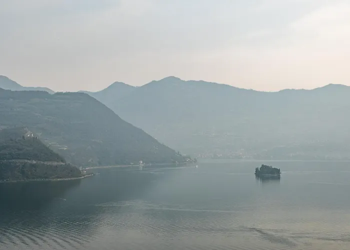 Apartament La Terrazza Sul Tavernola Bergamasca